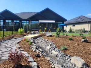 natural stone patio - edmonton - brickworks landscaping - natural rock outdoor flooring
